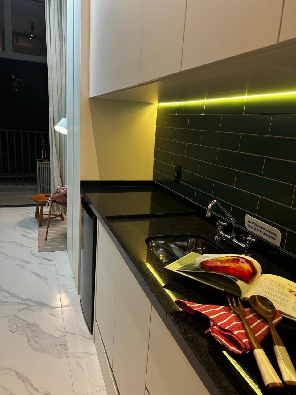 Studio Ao Lado Da Berrini, Metro Brooklin E Consulado Americano 상파울루 외부 사진