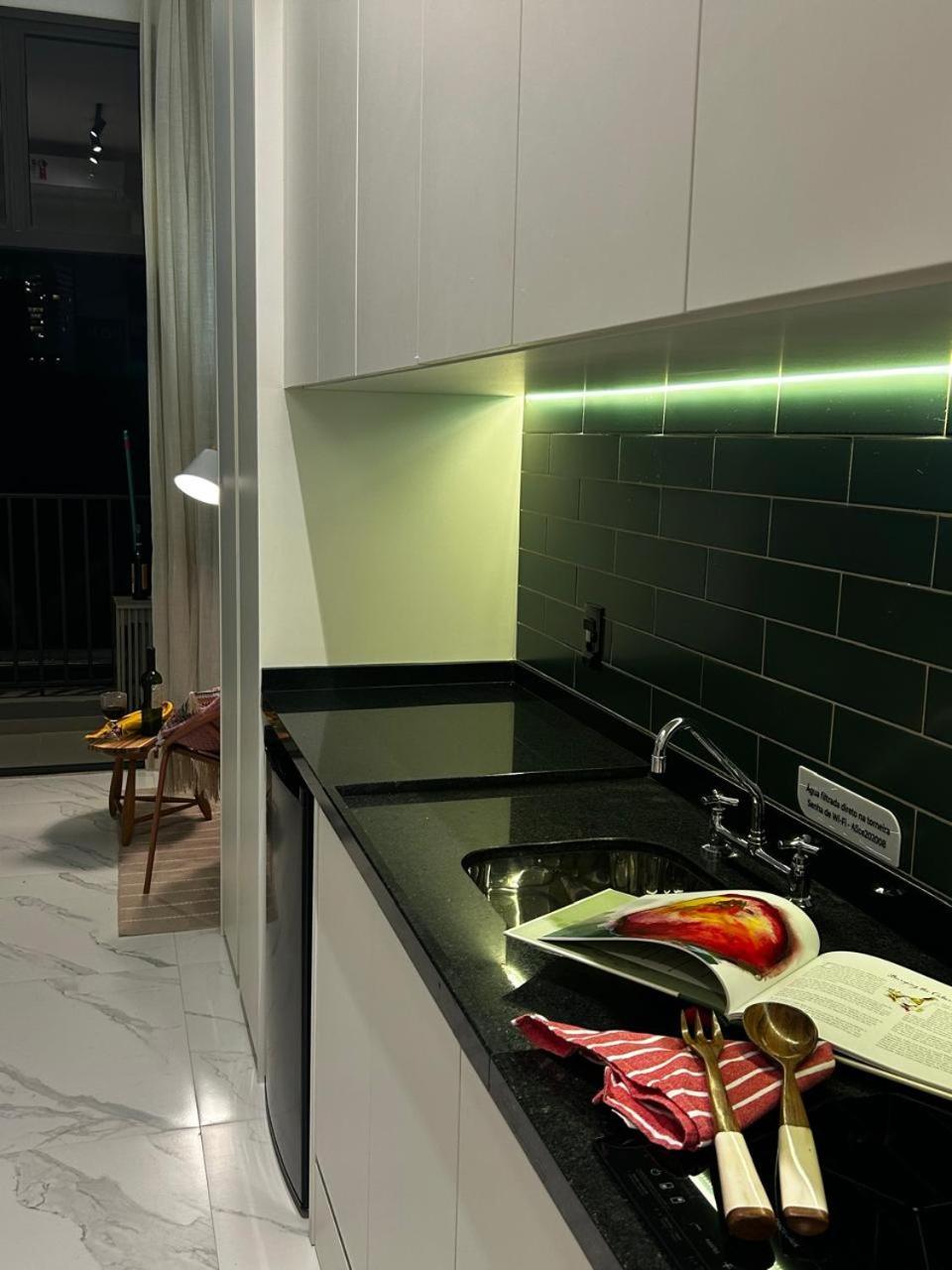 Studio Ao Lado Da Berrini, Metro Brooklin E Consulado Americano 상파울루 외부 사진